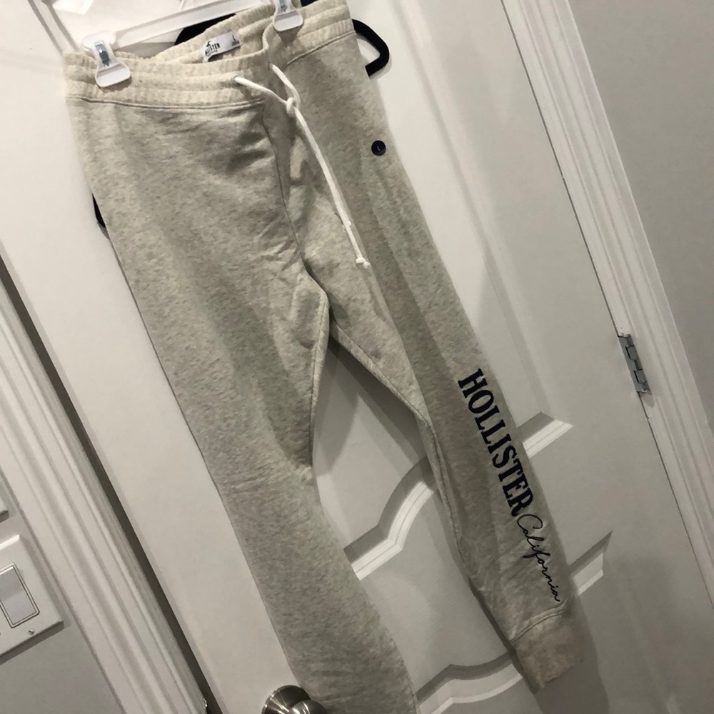 Hollister California nwt ultra high rise fleece legging size large